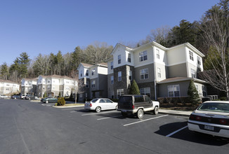 Northpoint Commons Apartments in Asheville, NC - Building Photo - Building Photo