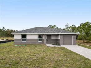 1076 Gunby Ave S in Lehigh Acres, FL - Building Photo - Building Photo