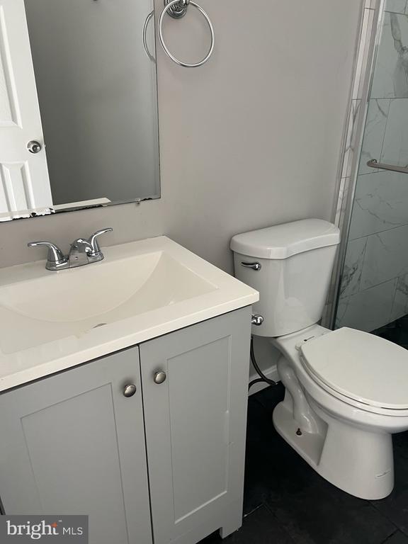 property at 4132 Silver Park Terrace