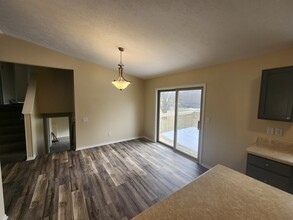 210 Briar Cliff St SW in Poplar Grove, IL - Building Photo - Building Photo