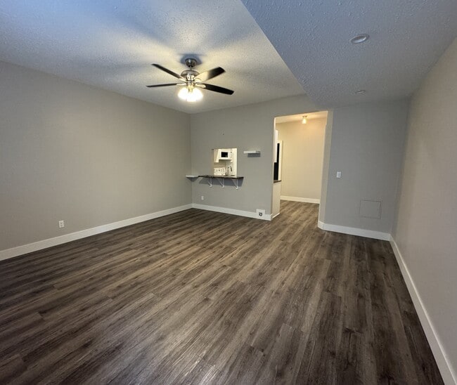 23855 Zeron Ave in Maple Ridge, BC - Building Photo - Building Photo