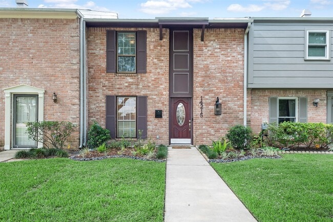 14215 Lost Meadow Ln in Houston, TX - Building Photo - Building Photo