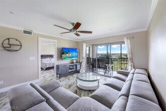 190 Pebble Beach Blvd in Naples, FL - Building Photo - Building Photo