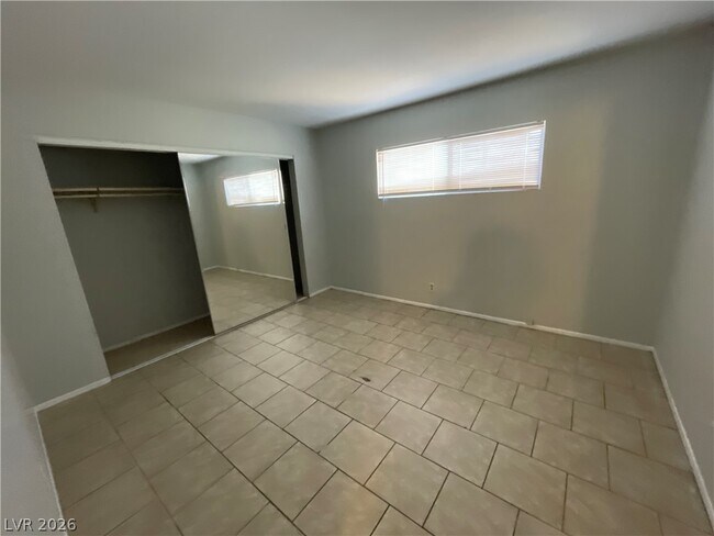 3380 Brussels St in Las Vegas, NV - Building Photo - Building Photo