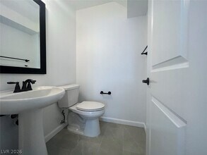 7913 Twin Leaf St in Las Vegas, NV - Building Photo - Building Photo