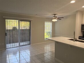 2120 El Paseo St in Houston, TX - Building Photo - Building Photo