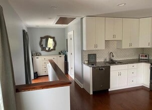 412 Starkweather St in Plymouth, MI - Building Photo - Building Photo