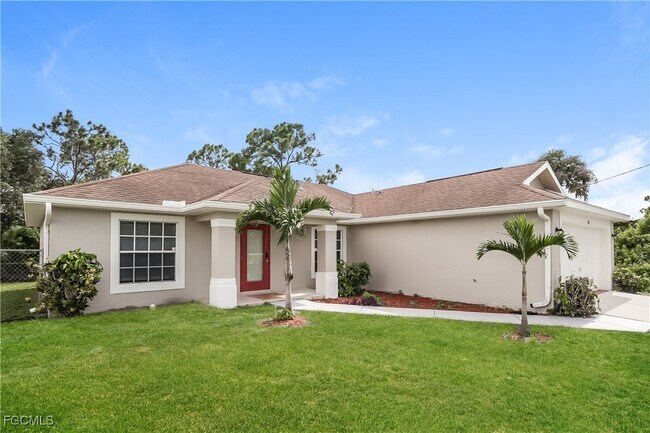 3317 18th St W in Lehigh Acres, FL - Building Photo - Building Photo