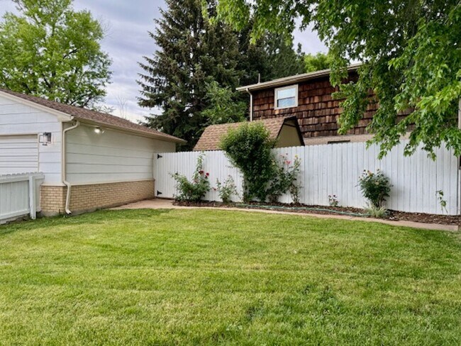 10342 Monterey Cir in Northglenn, CO - Building Photo - Building Photo