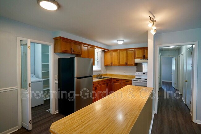 1409 Acklen Ave in Nashville, TN - Building Photo - Building Photo