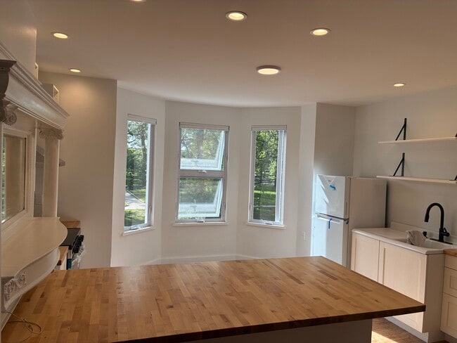 445 S 51st St, Unit 2