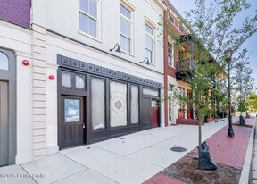 6301 Meeting St in Prospect, KY - Building Photo