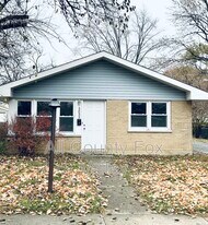 3033 Florence Ave in Steger, IL - Building Photo
