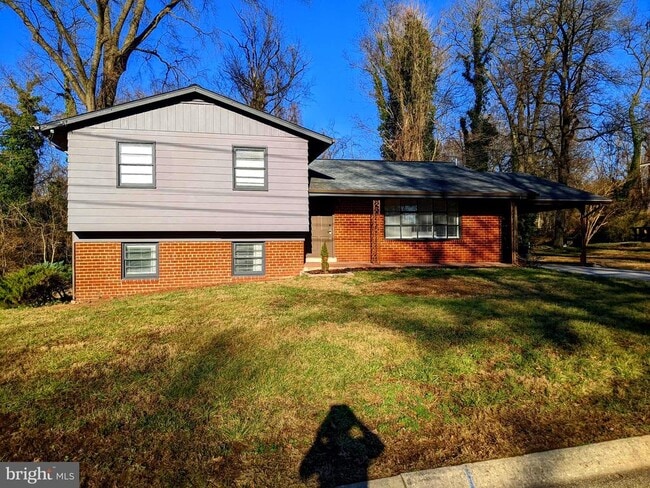 105 Mel Mara Dr in Oxon Hill, MD - Building Photo - Building Photo
