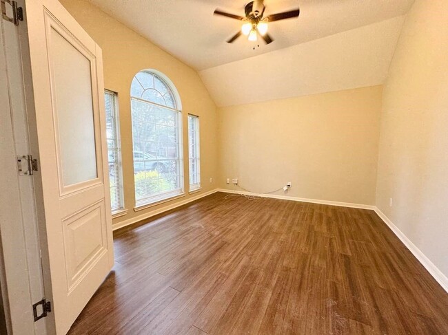 property at 3717 E Pin Oak Dr