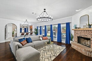 2516 Castle Pines Dr in Burleson, TX - Building Photo