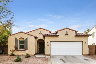 8227 W Florence Ave in Phoenix, AZ - Building Photo