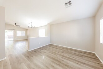 427 N Payton in Mesa, AZ - Foto de edificio - Building Photo