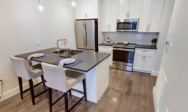 434 McGrath Hwy in Somerville, MA - Building Photo - Building Photo
