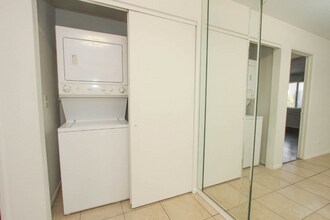 16635 N Cave Creek Rd in Phoenix, AZ - Building Photo - Building Photo