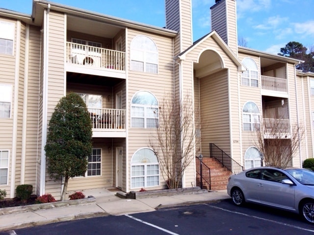 property at 6704-G W Friendly Ave