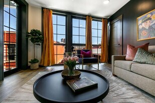 611 Commerce St in New Orleans, LA - Building Photo