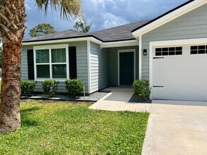 8514 Peach St in Jacksonville, FL - Foto de edificio - Building Photo