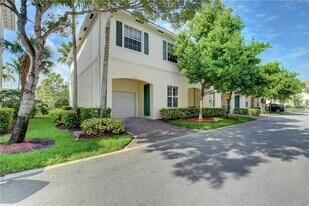 256 SW 6th Ct in Pompano Beach, FL - Building Photo