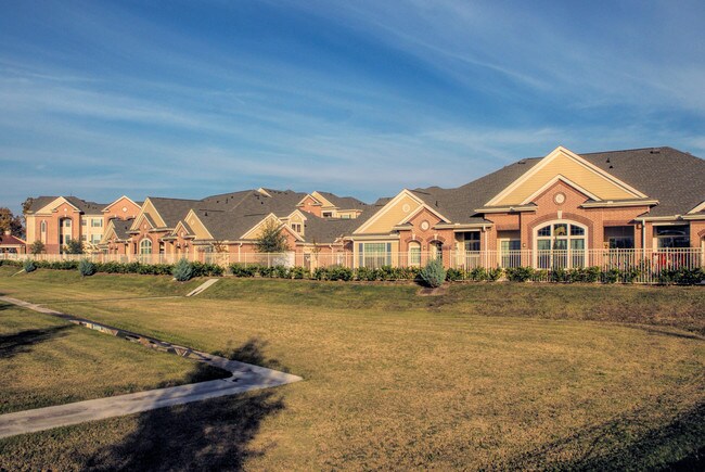 Campanile At Justice Park-Senior Community in Houston, TX - Building Photo - Building Photo