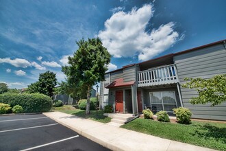 Ashford Terrace in Huntsville, AL - Building Photo - Building Photo