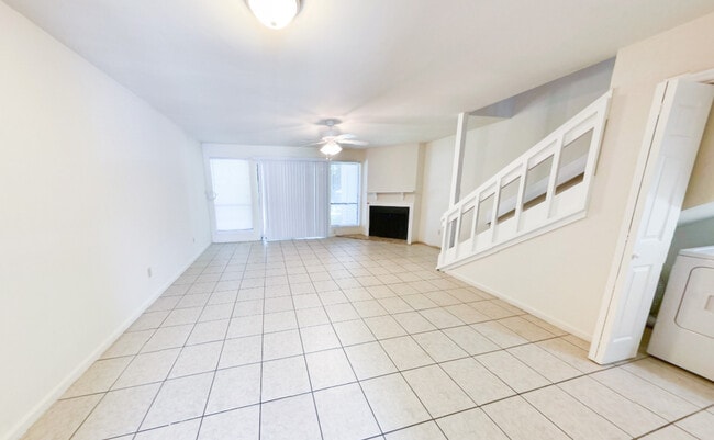 2136 Continental Ave in Tallahassee, FL - Building Photo - Building Photo