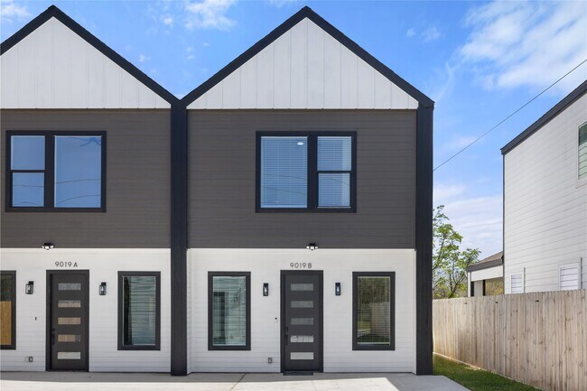 9019 Comal St in Houston, TX - Building Photo - Building Photo