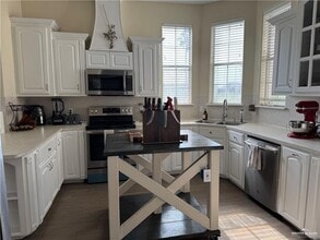 25 Rhett Dr in Pharr, TX - Building Photo - Building Photo