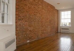 314 E 106th St in New York, NY - Building Photo - Building Photo