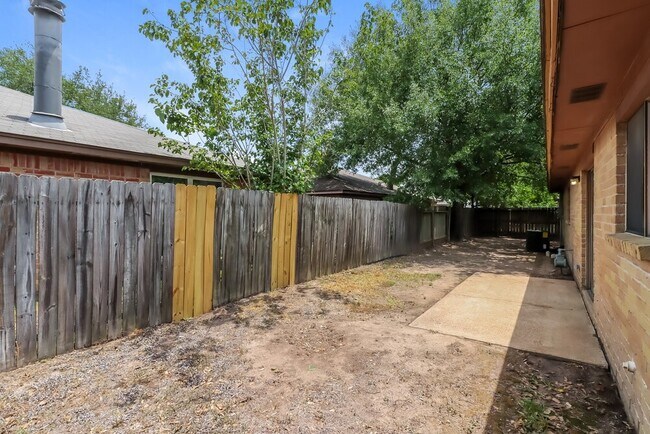 property at 20810 Union Park Dr