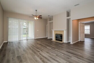 1306 Ardmore St in St. Augustine, FL - Foto de edificio - Building Photo