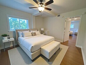 3106 Duval St in Austin, TX - Building Photo - Building Photo