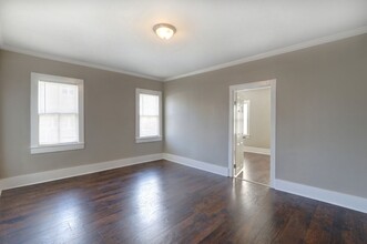 2425 Drayton St-Unit -B in Savannah, GA - Building Photo - Building Photo