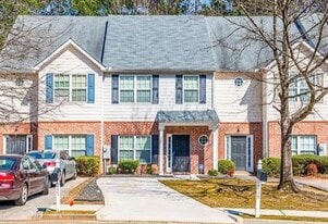 180 Brookview Dr in Riverdale, GA - Building Photo