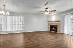 P37 Duval Rd in Austin, TX - Building Photo