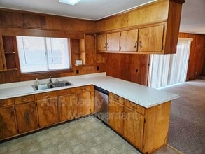 3261 Alamance Rd in Burlington, NC - Building Photo - Building Photo