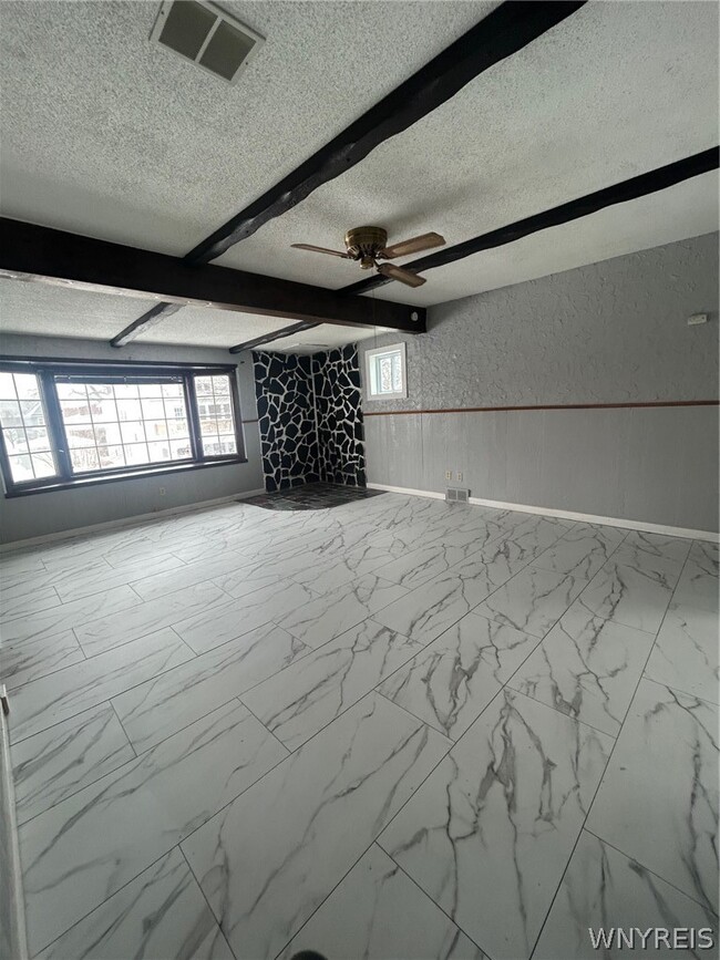 34 Sandrock Rd in Buffalo, NY - Building Photo - Building Photo