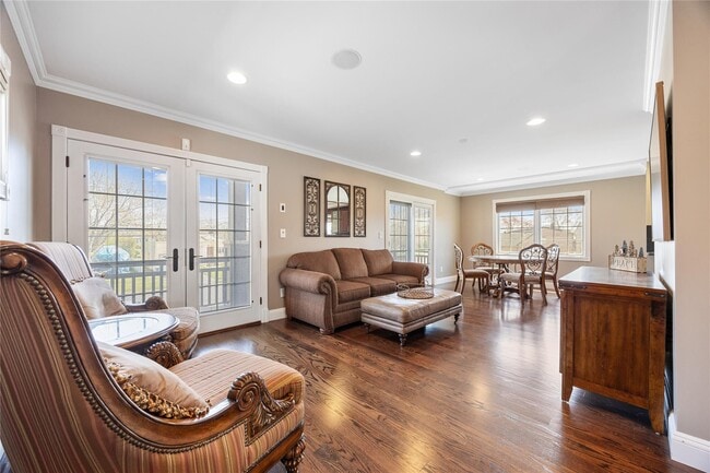 83 Central Ave in Amityville, NY - Building Photo - Building Photo