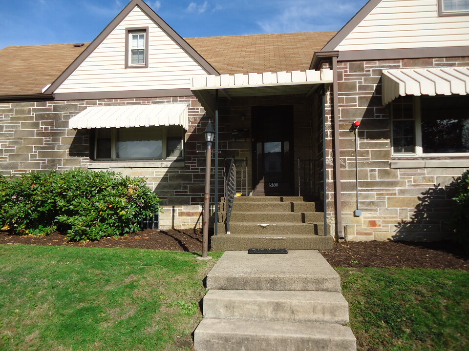 535 Sewickley St, Unit #6 in Greensburg, PA - Foto de edificio