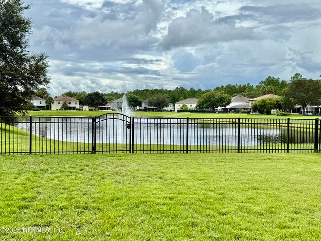 76466 Longleaf Loop in Yulee, FL - Foto de edificio - Building Photo