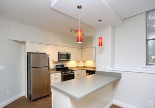 6600 Luzon in Washington, DC - Foto de edificio - Interior Photo