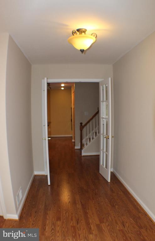 5584 Queen Victoria Ct in Burke, VA - Building Photo - Building Photo