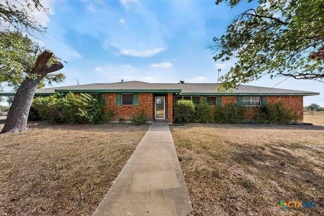 property at 5180 Fm 972