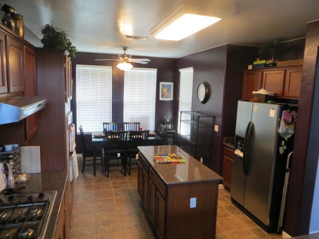 837 Lemieux Ln in Clovis, CA - Foto de edificio - Building Photo