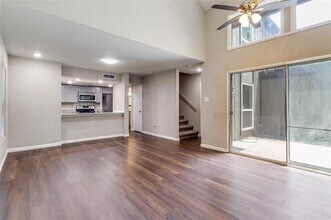 4621 Country Creek Dr in Dallas, TX - Building Photo - Building Photo